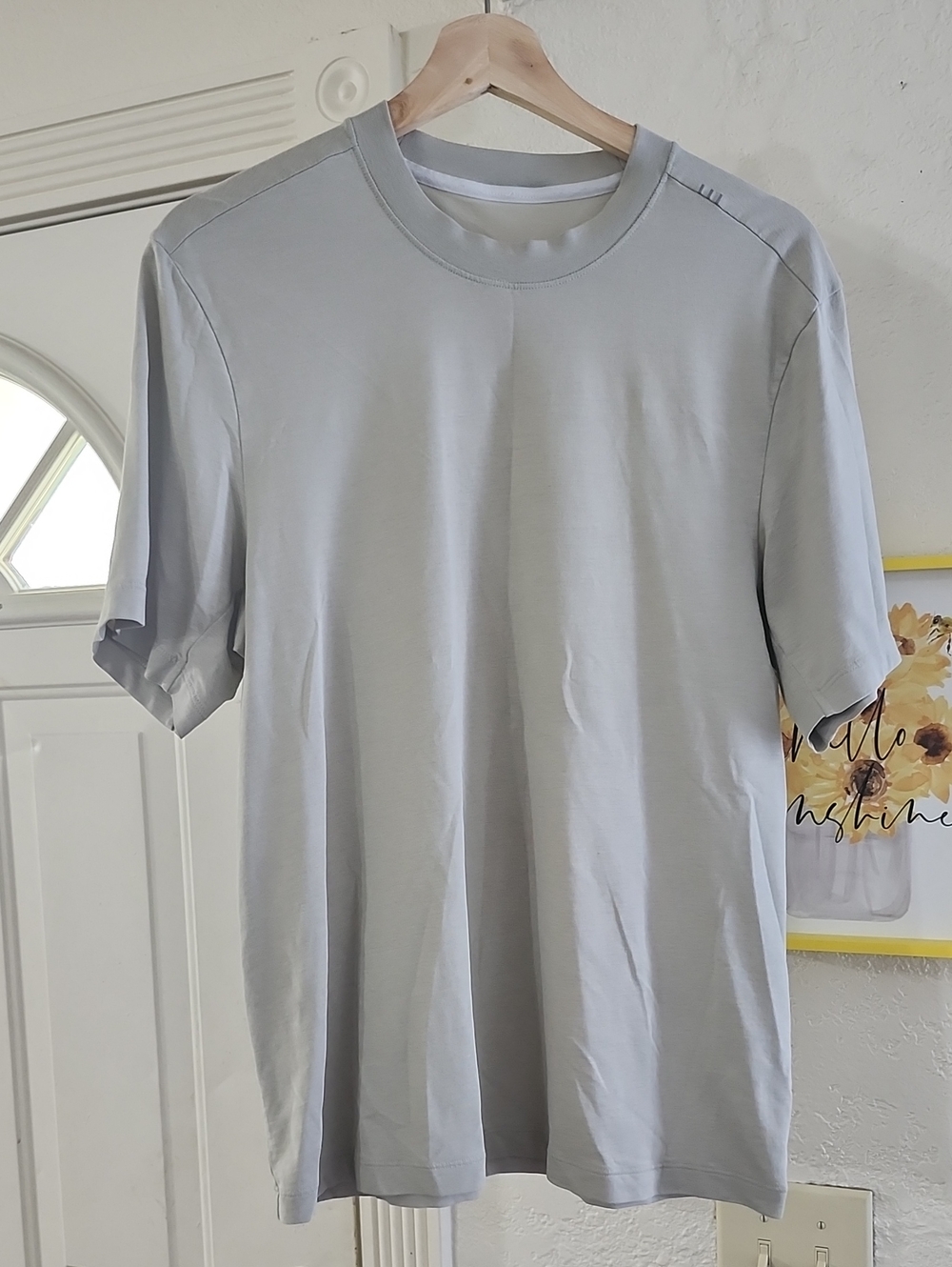 Lululemon Men's Short Sleeve Performance Tee Shirt Heathered Gray Sz M  Flawed